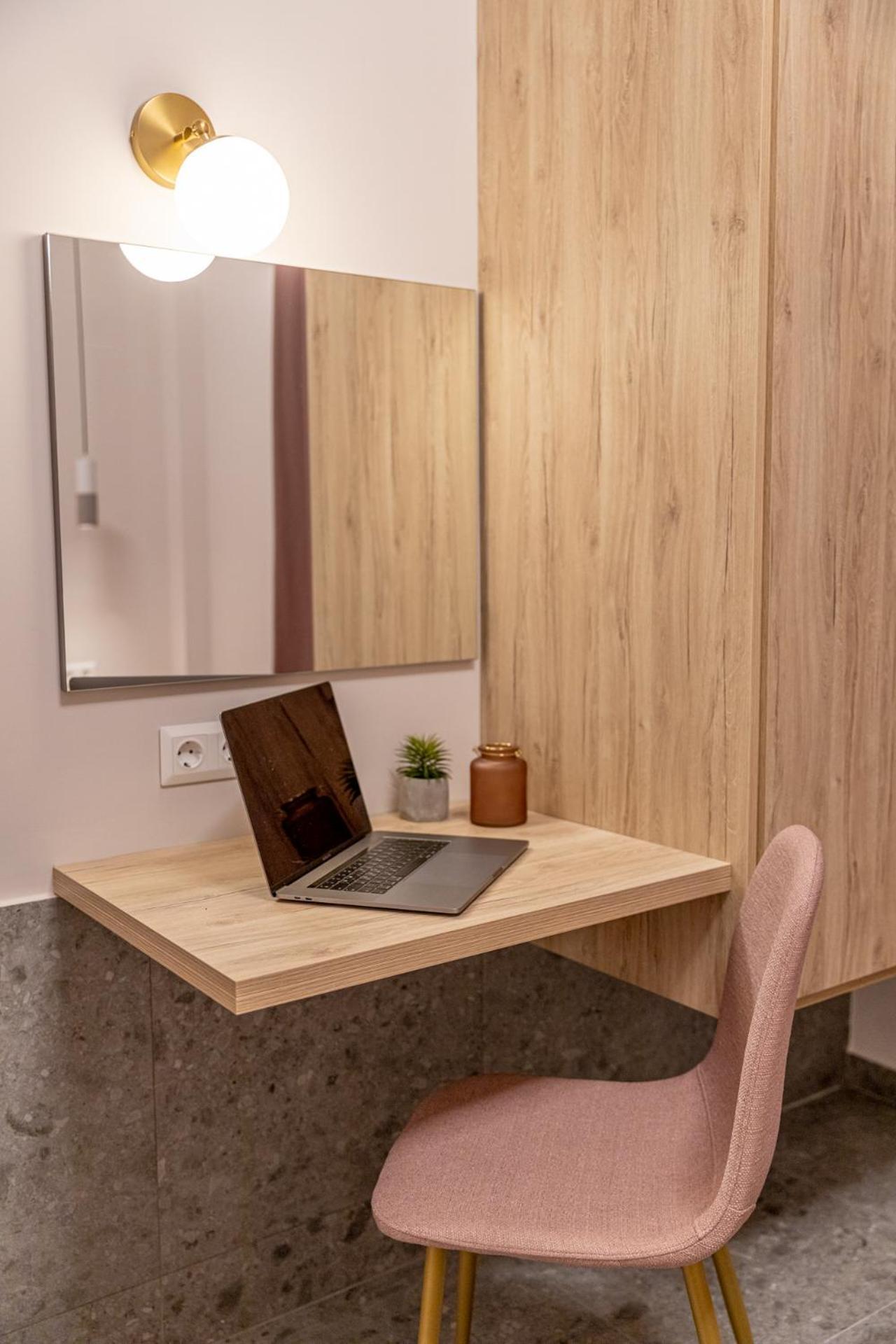 Elegant Apt 5' From Ampelokipi Metro Station เอเธนส์ ภายนอก รูปภาพ